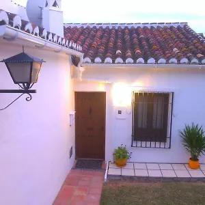 https://1-bed-traditional-holiday-rental-cottage-oasis.1costadelsol.com